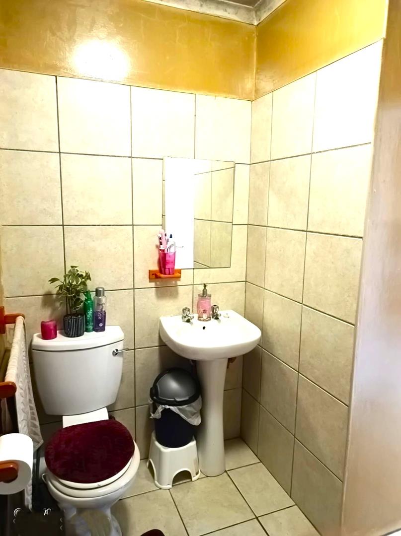 2 Bedroom Property for Sale in Ehrlich Park Free State